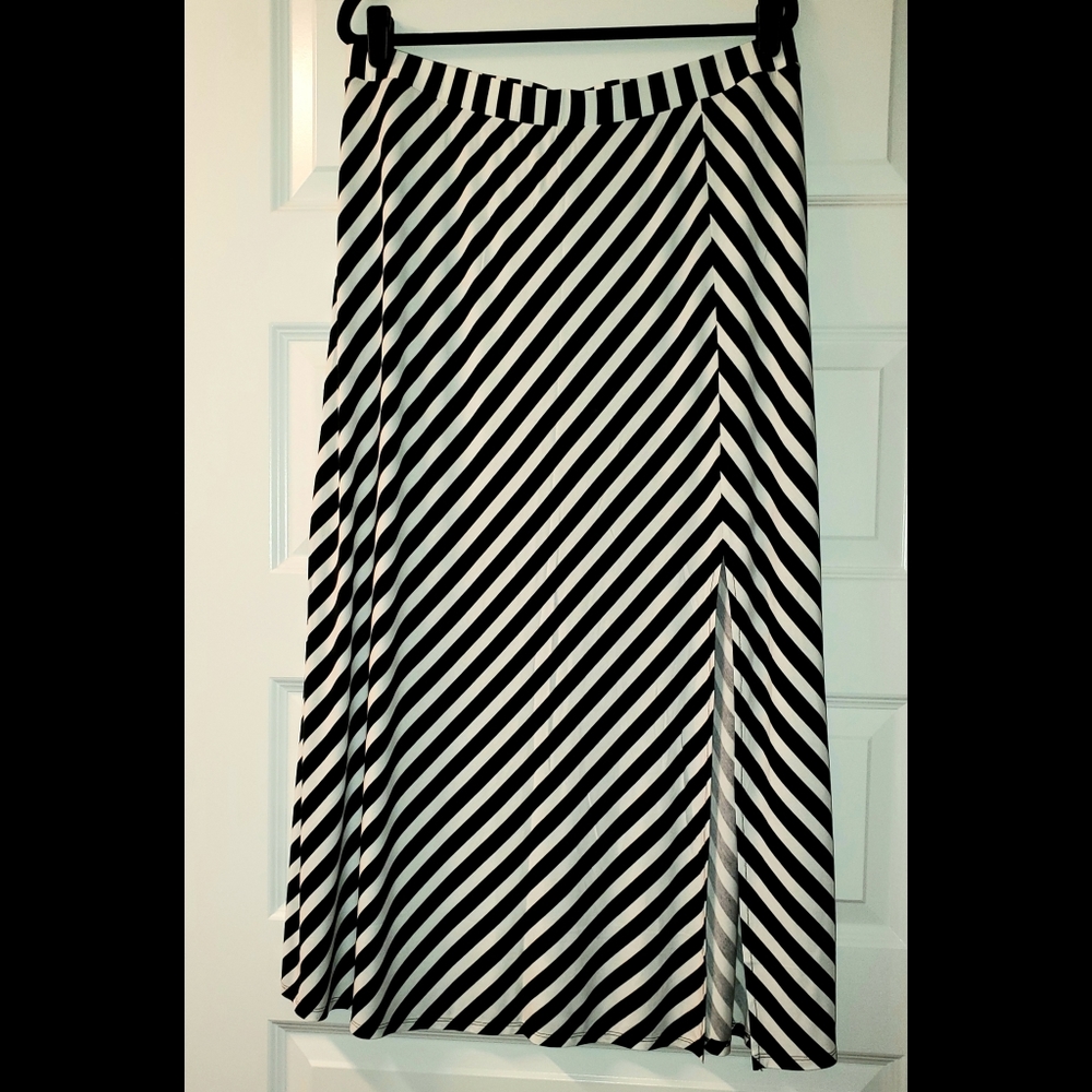 Lane Bryant SKIRT slant stripe slit maxi